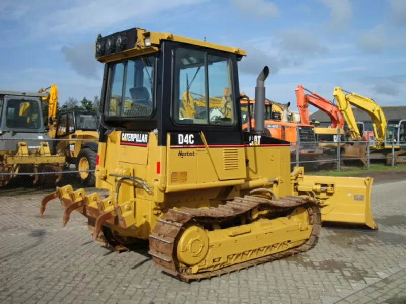  Бульдозер CATERPILLAR D4C SERIES III